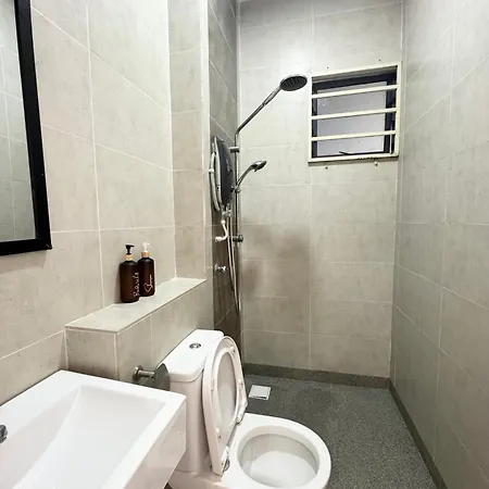 The Borneo Suite - Group Of 6 Guest Kota Kinabalu Exterior photo