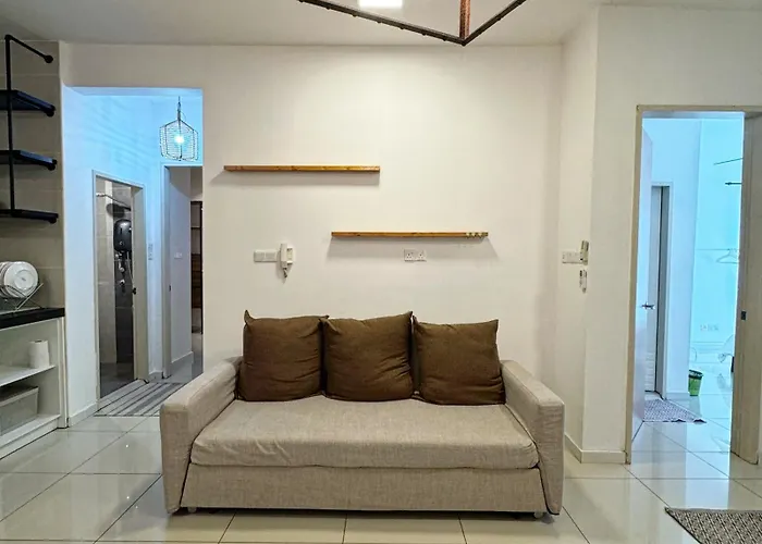 The Borneo Suite - Group Of 6 Guest